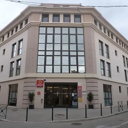 Adagio Centre