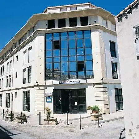 Adagio Centre 4*